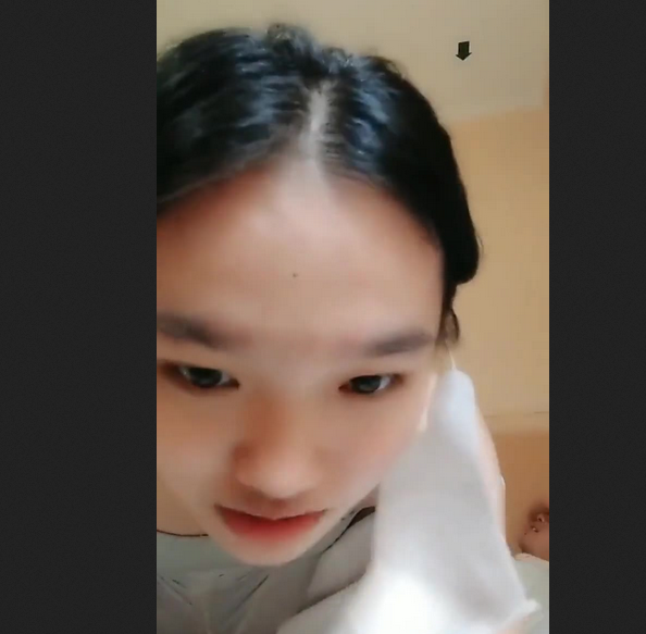 Dua ABG Pelajar Lagi Live Bikin Sex Oral